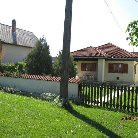 Fenyves Vendeghaz Appartement Balatonfenyves Buitenkant foto