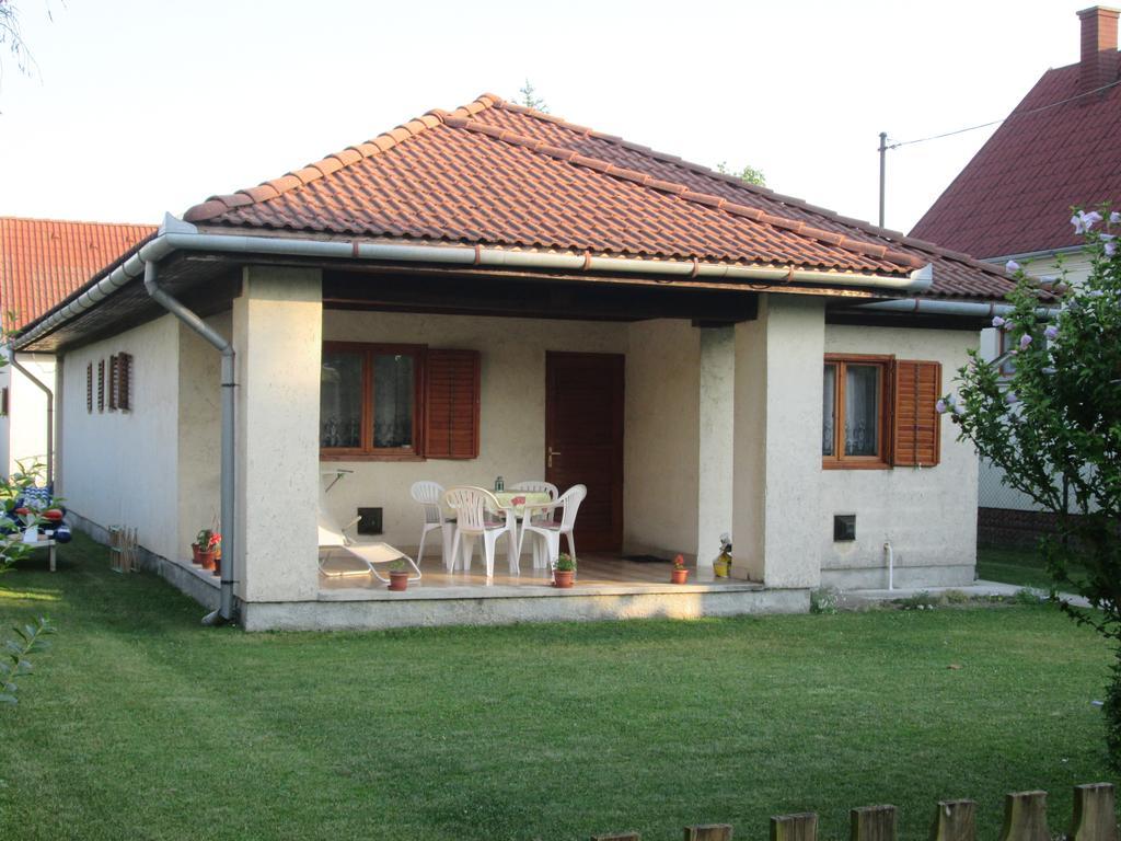 Fenyves Vendeghaz Appartement Balatonfenyves Buitenkant foto