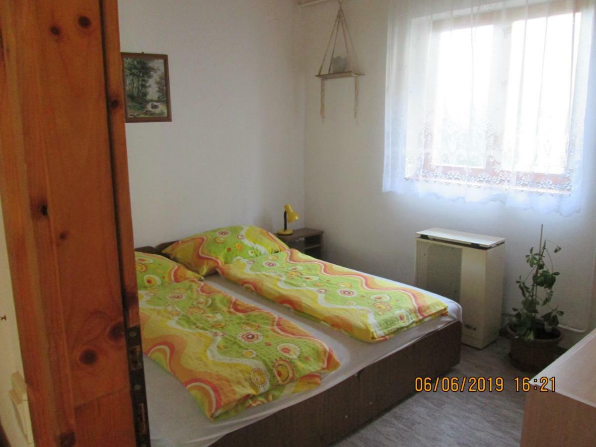 Fenyves Vendeghaz Appartement Balatonfenyves Buitenkant foto