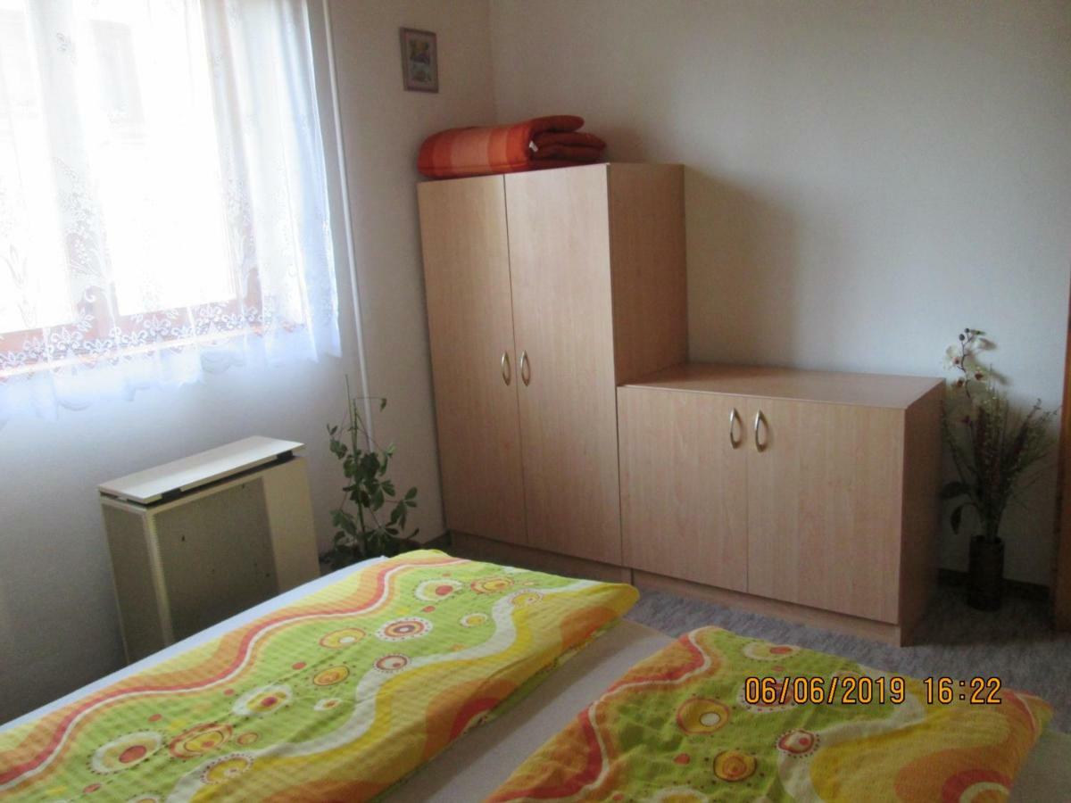Fenyves Vendeghaz Appartement Balatonfenyves Buitenkant foto