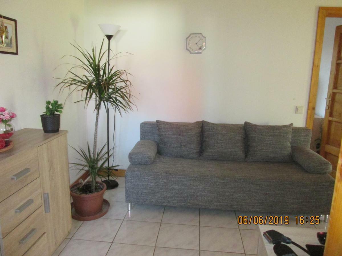 Fenyves Vendeghaz Appartement Balatonfenyves Buitenkant foto